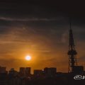 愛知芸術文化センター 11F展望回廊から見る名古屋テレビ塔と夕日