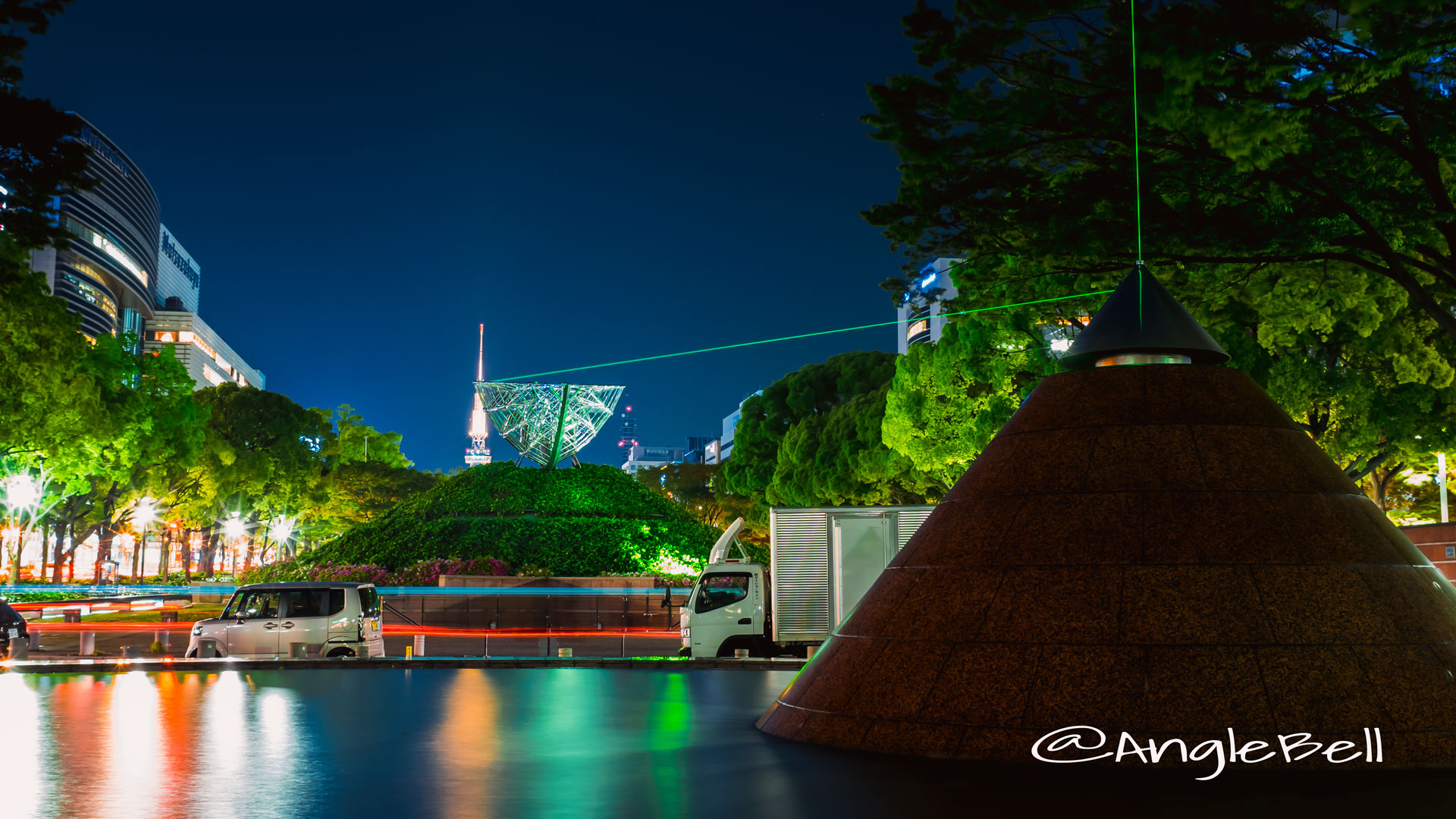 久屋大通公園 光の広場から名古屋テレビ塔 レーザー光線