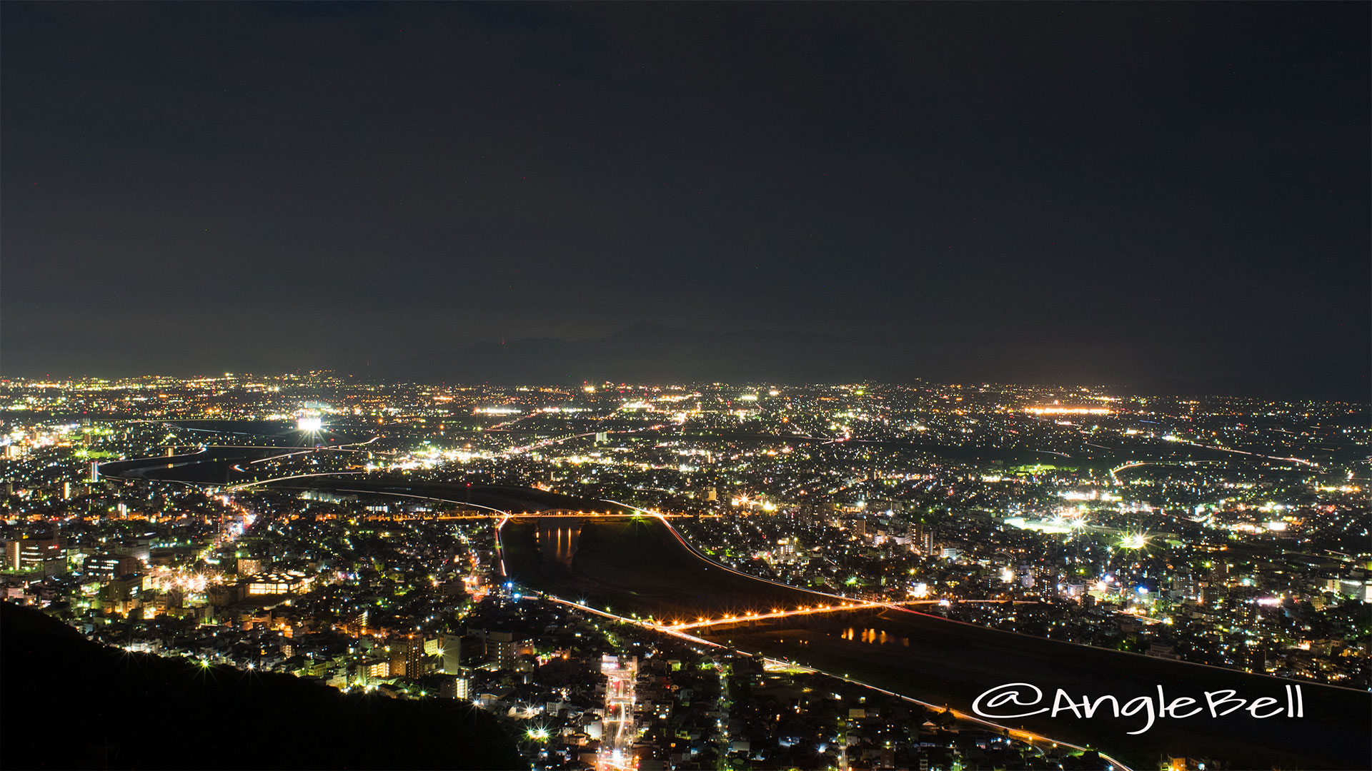 金華山から見る長良川