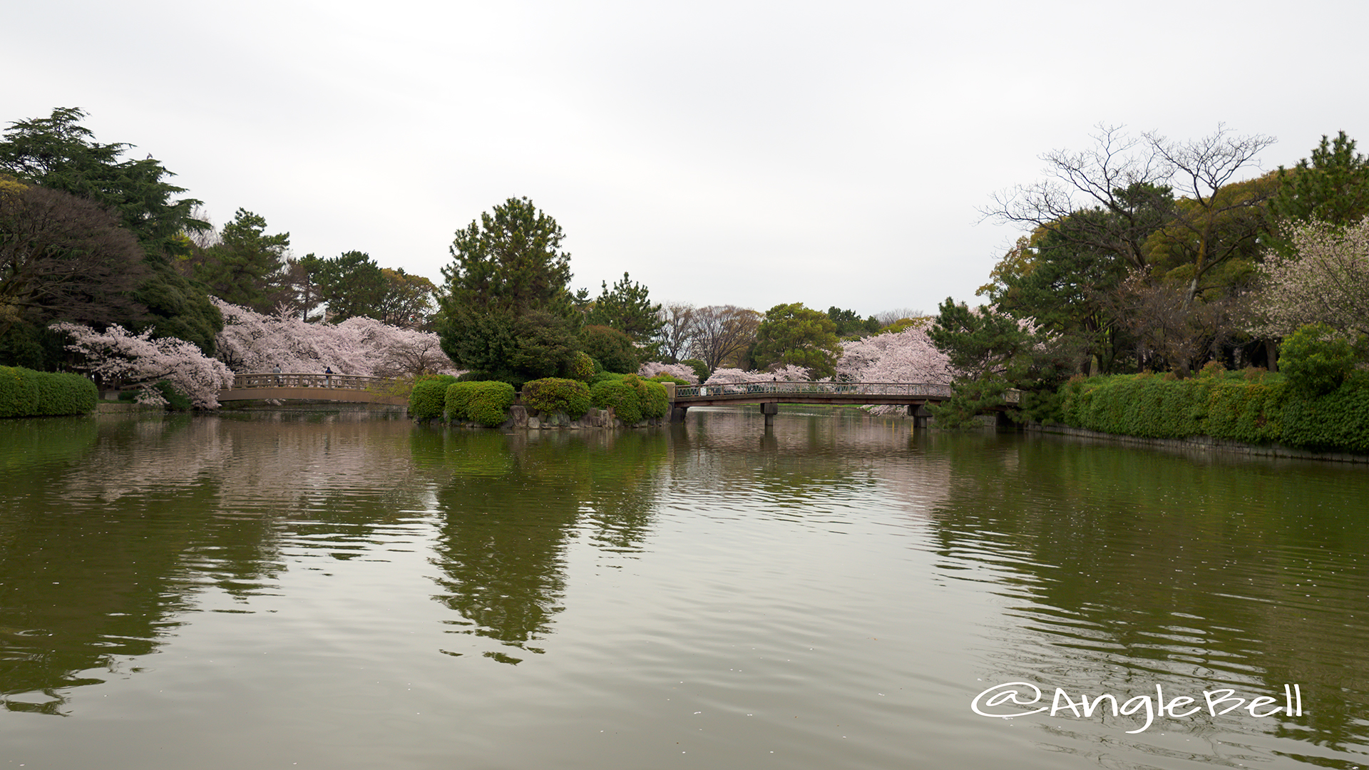 御深井西橋と御深井橋 おふけ池 名城公園北園