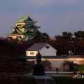 名古屋城と加藤清正像