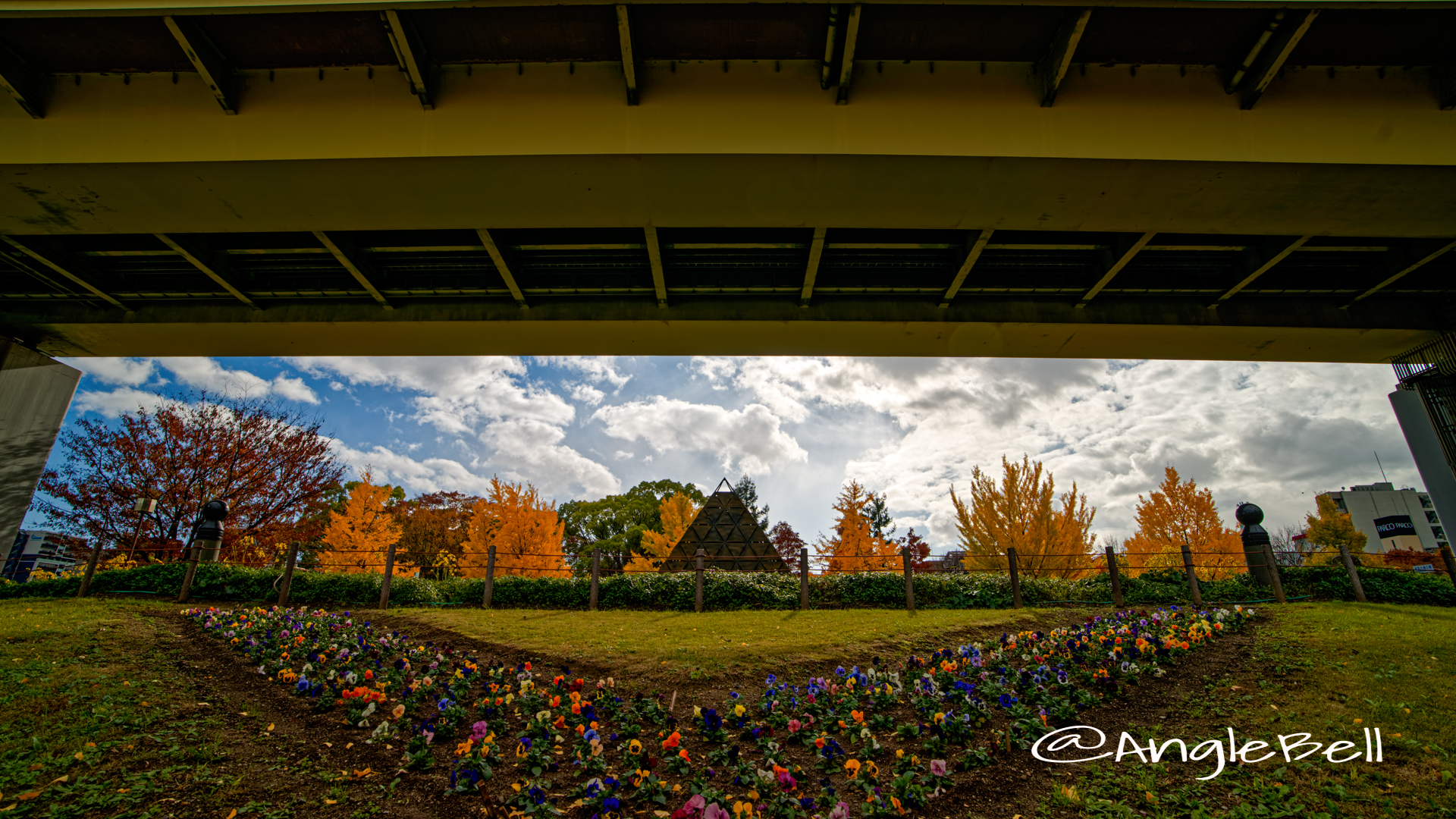 若宮大通 花の広場 北側 (若宮大通公園)