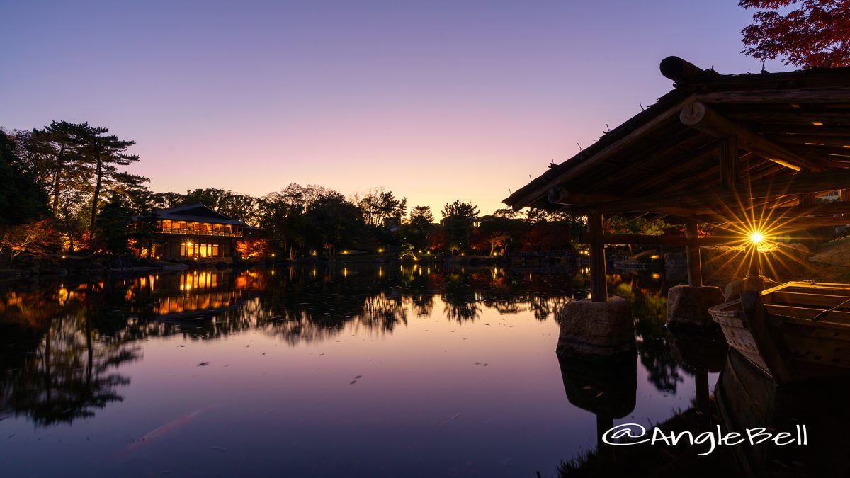 夕景 龍仙湖 湖面と観仙楼 名古屋徳川園 2017秋