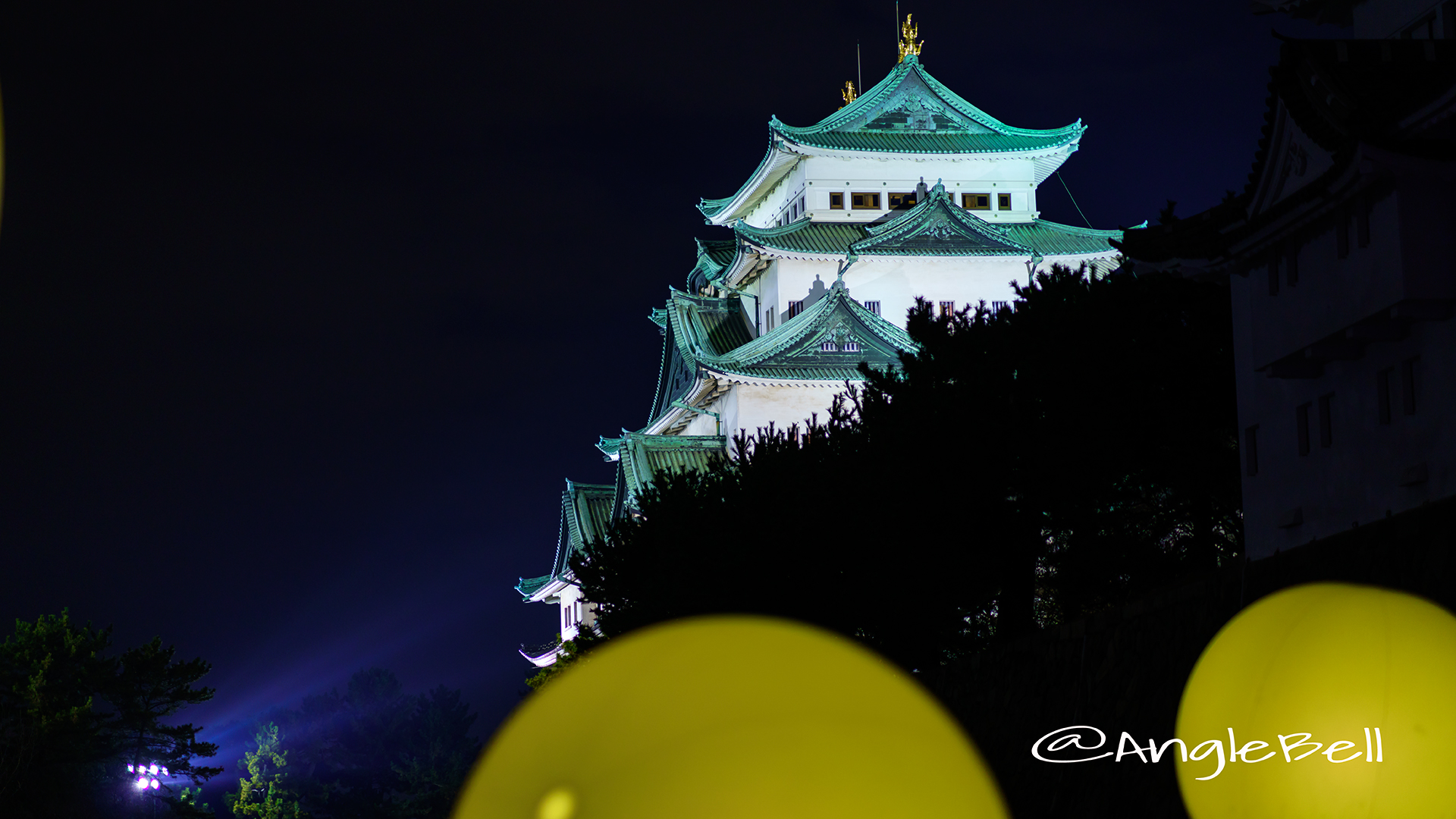 夜景 名古屋城と呼応する球体