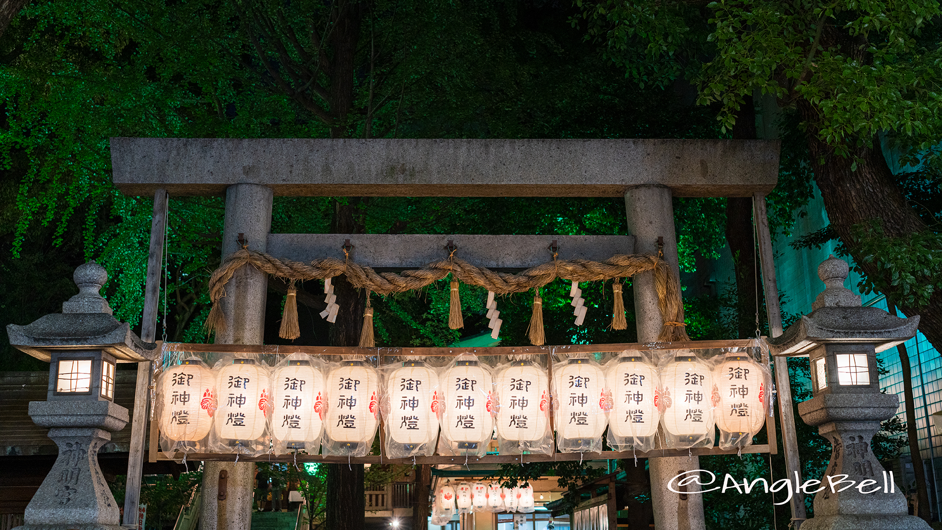 栄広小路通り 朝日神社