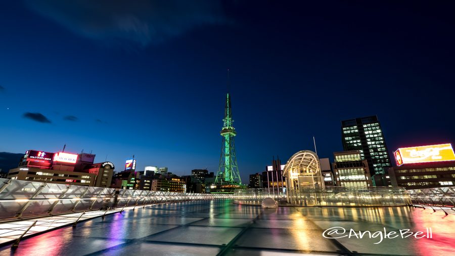 水の宇宙船と名古屋テレビ塔 グリーンライティング